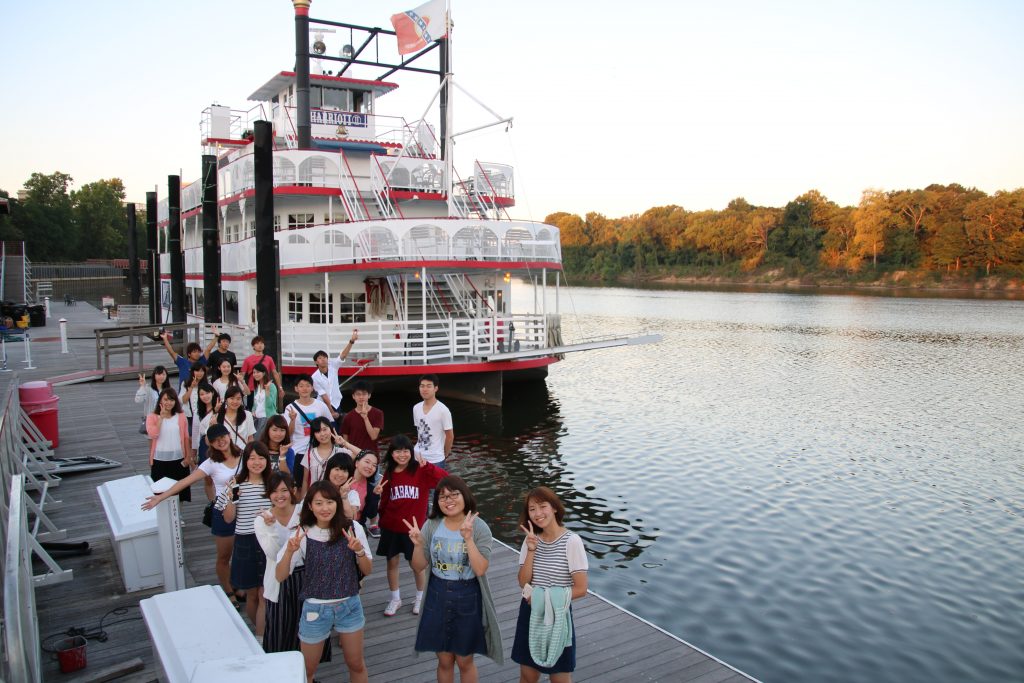 ELI Japanese students in front of the Steamboat Natchez in New Orleans